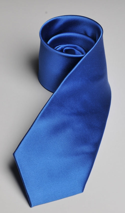Cravate 100% soie Bleu Klein